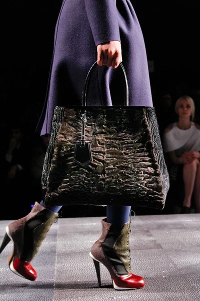 Look 34